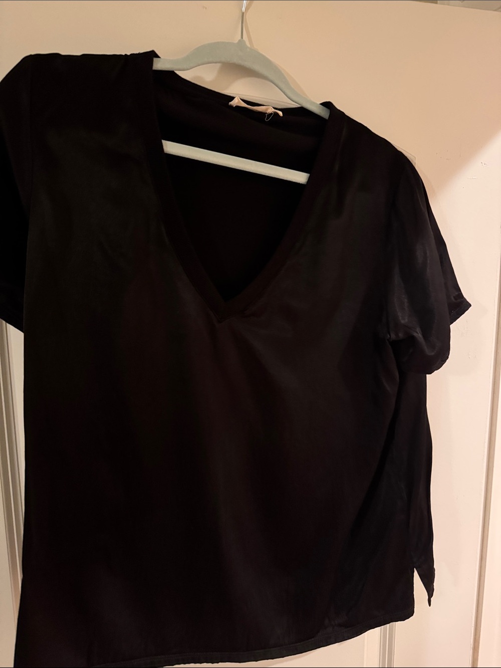 Nation LTD Black V-Neck Short Sleeve Tee